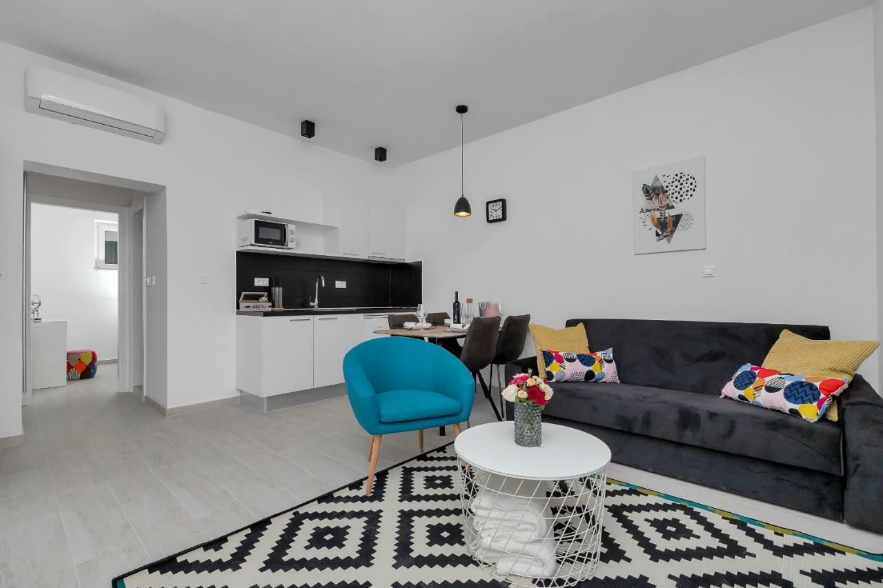 Apartments Morpheus Makarska Exteriör bild